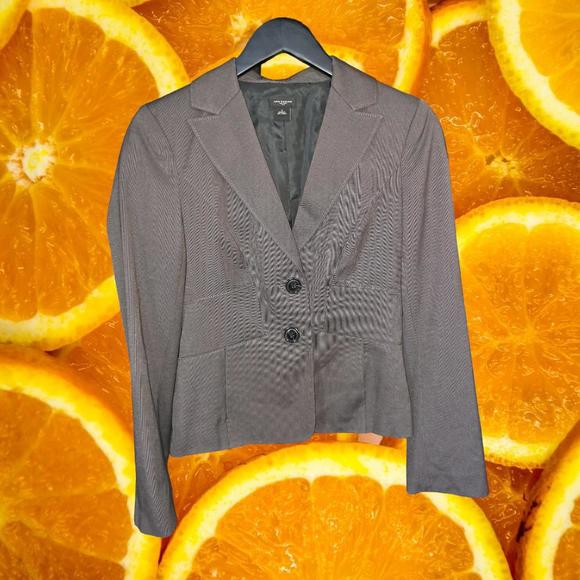 Ann Taylor 2 Button‎ Fitted Gray Blazer Size 2 - Picture 4 of 5
